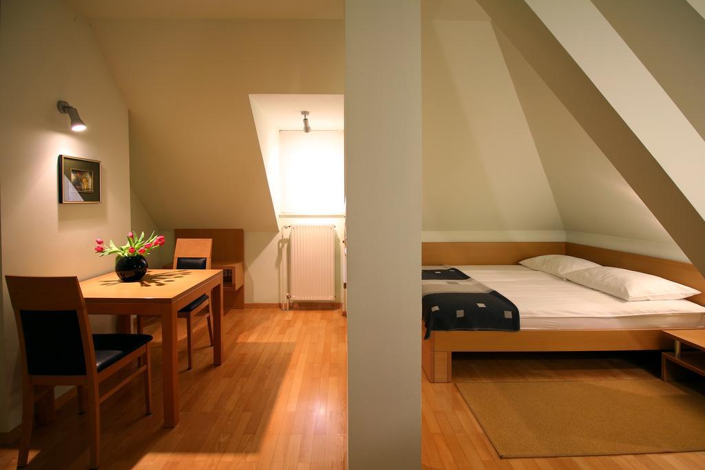 Apartments Villa Boltez Kranj Oda fotoğraf